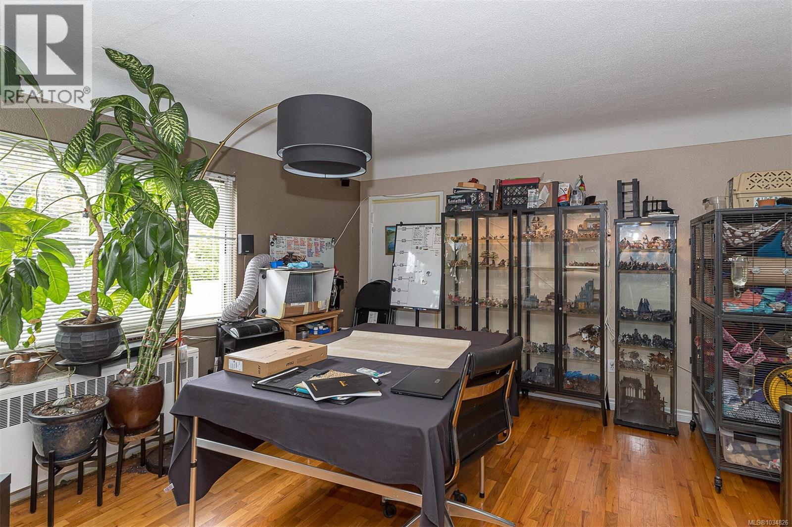 #1-5 1044 Hillside Ave - 33