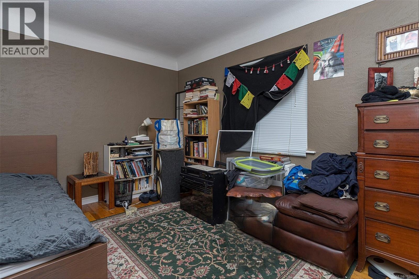 #1-5 1044 Hillside Ave - 36