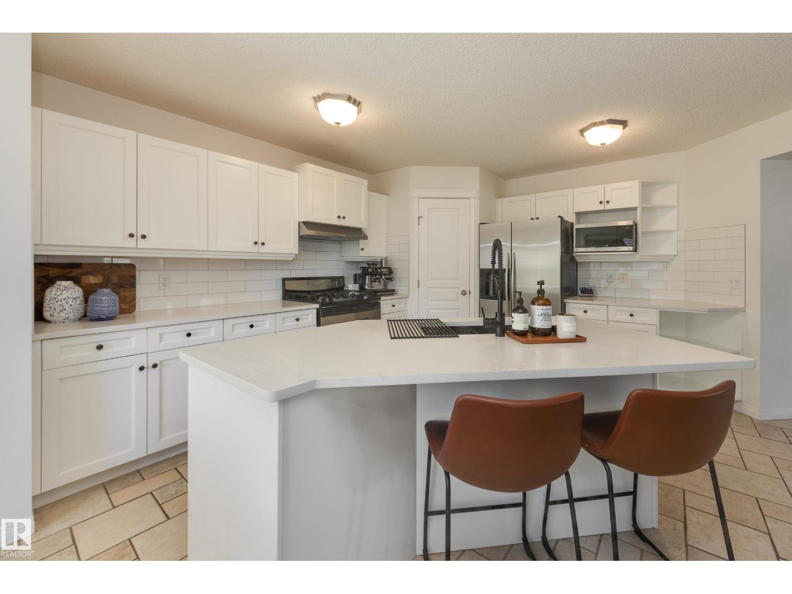 2061 HADDOW DR NW, Edmonton