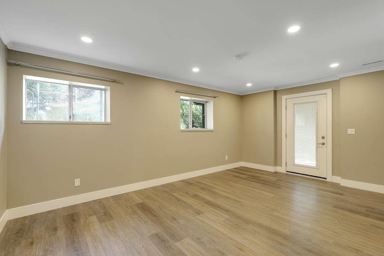 6 Bed, 4 Bath House for Sale in Surrey – 15092 73 AVENUE, Surrey - Image 12