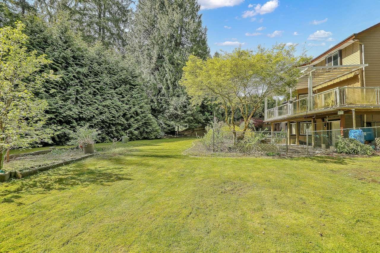 6 Bed, 4 Bath House for Sale in Surrey – 15092 73 AVENUE, Surrey - Image 4