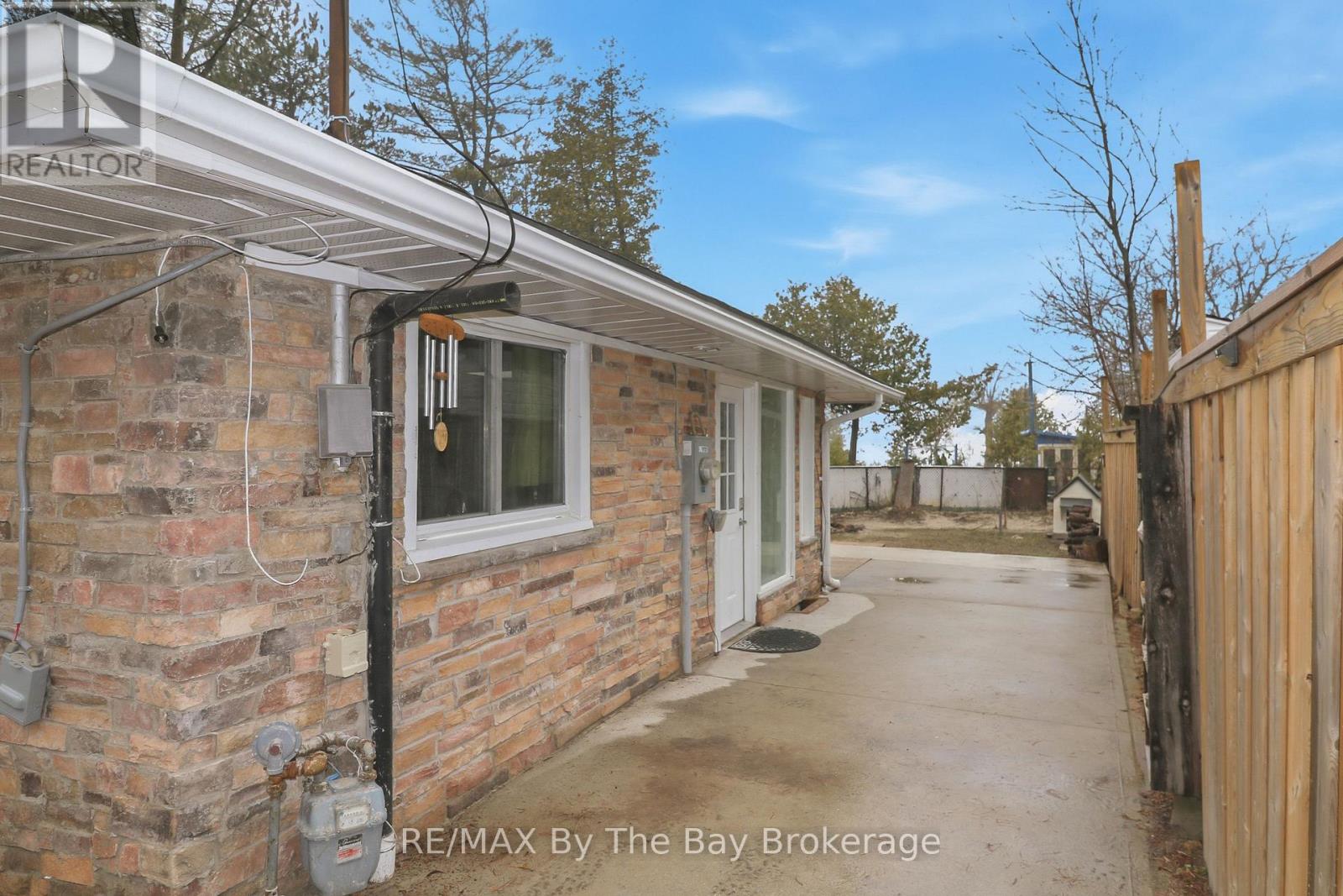 54 HOMEWOOD AVENUE - 13