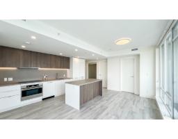 2001 13318 104 Avenue, Surrey, BC V3T0R2 Photo 10
