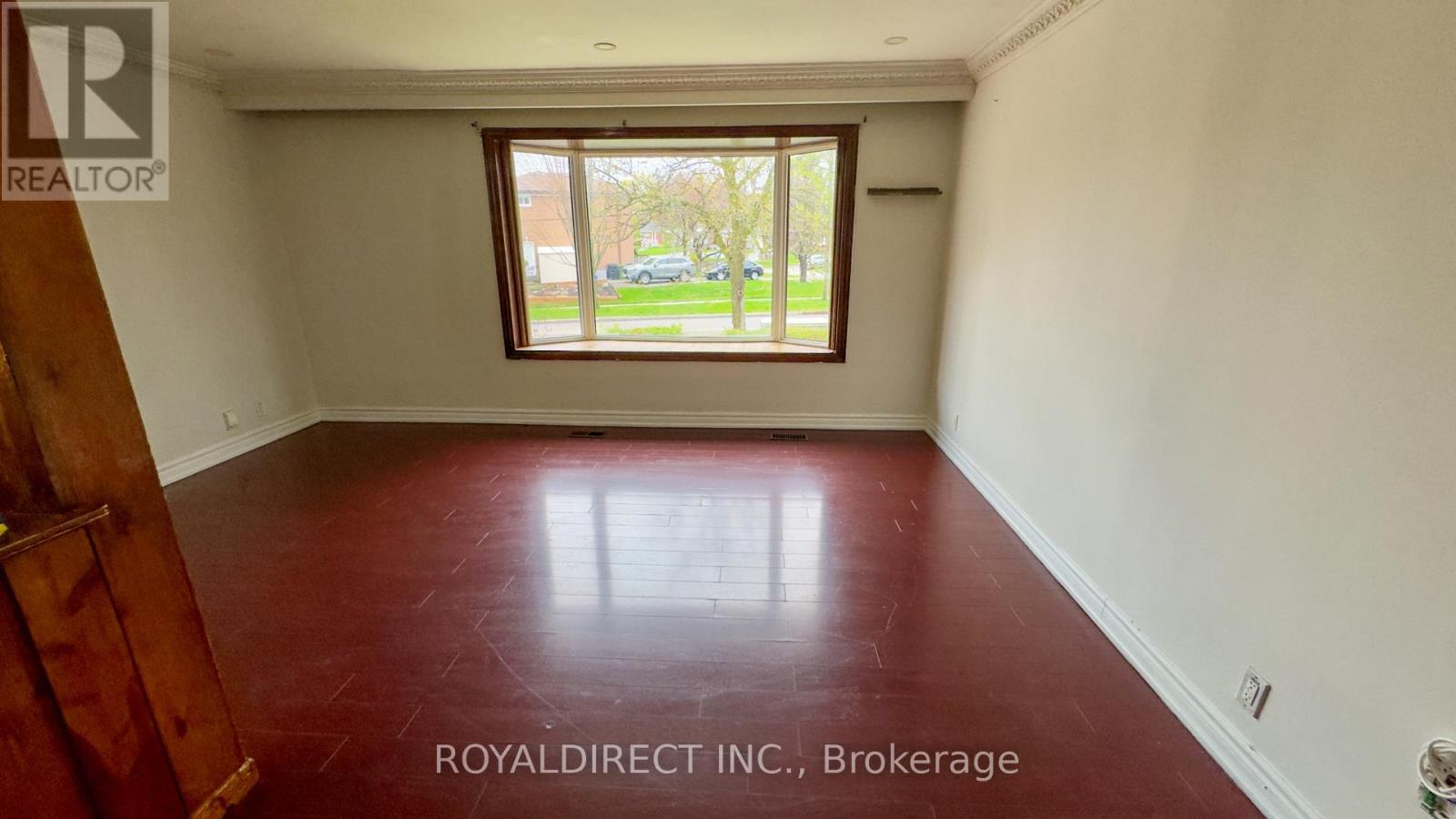 65 SHARBOT AVENUE - 10