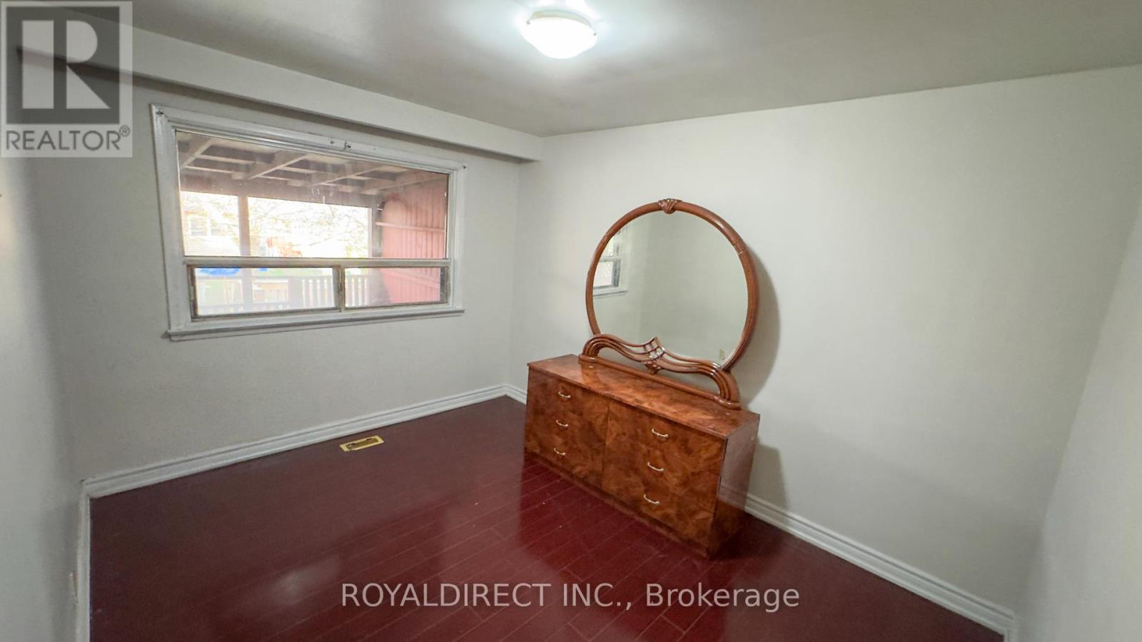 65 SHARBOT AVENUE - 15