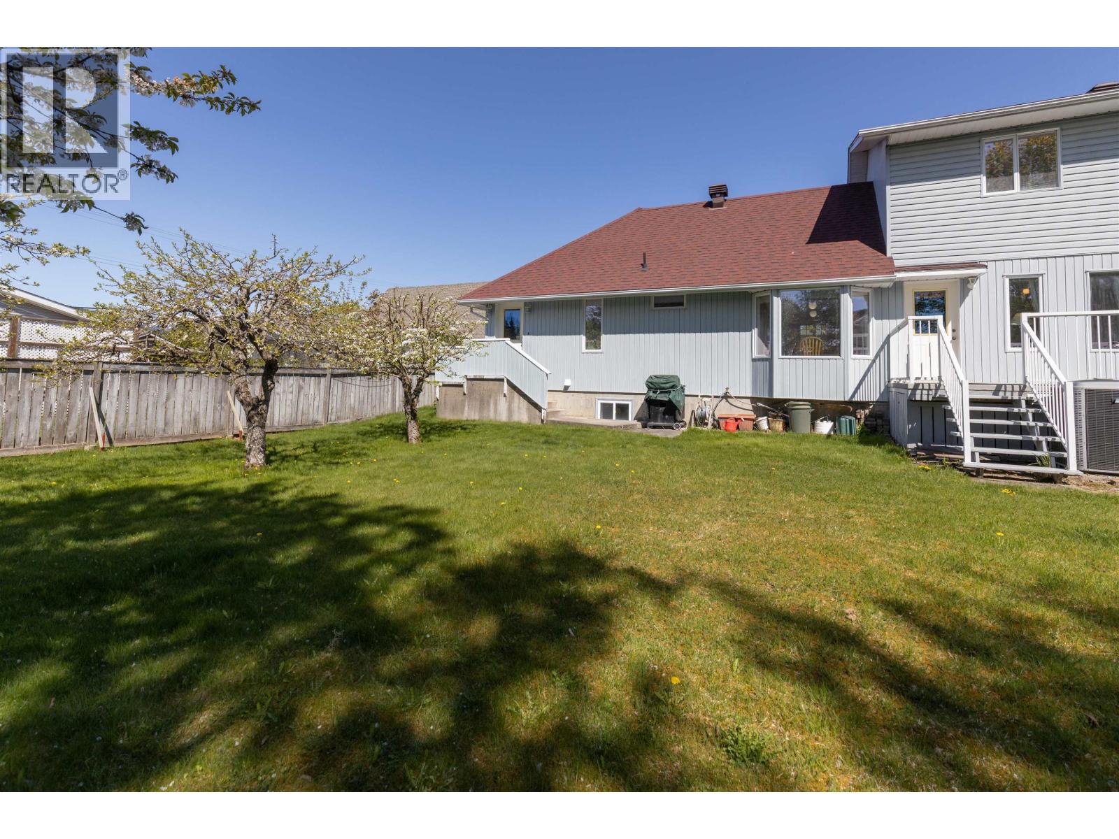 4737 SCOTT Avenue, Terrace
