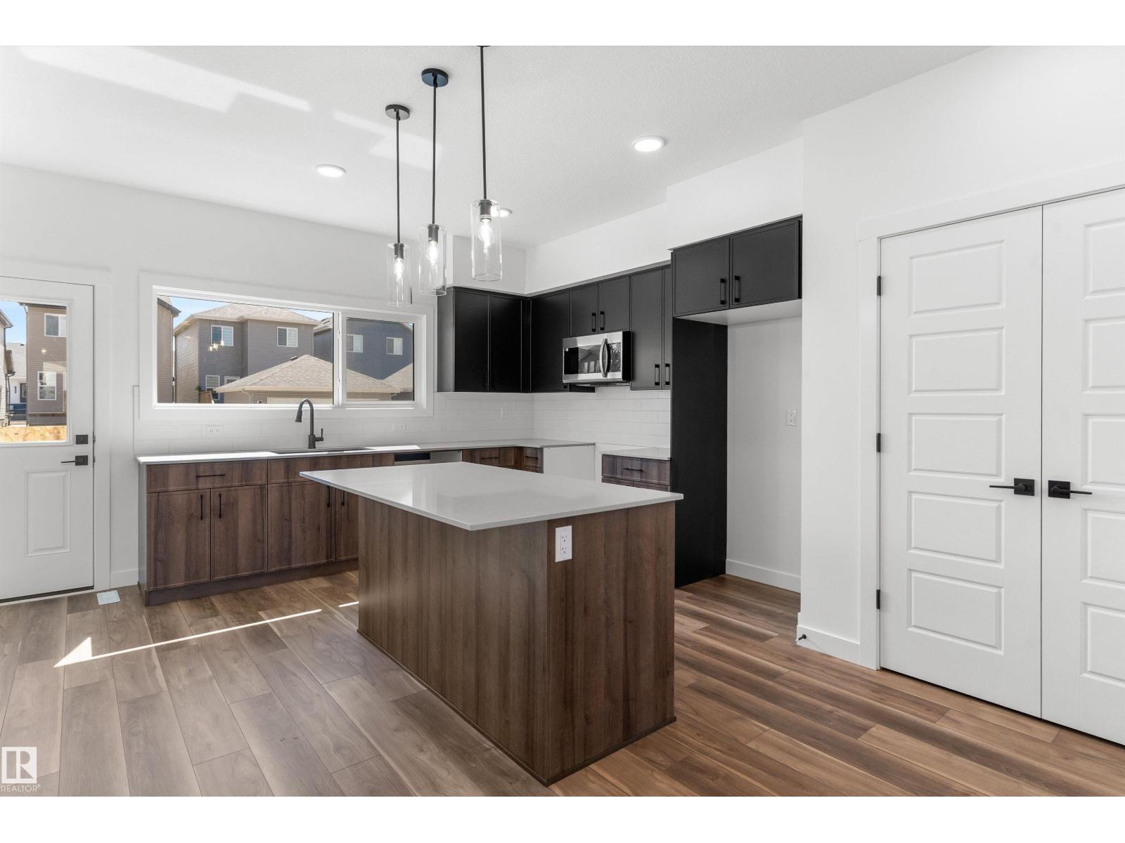 20619 43 AV NW - 13