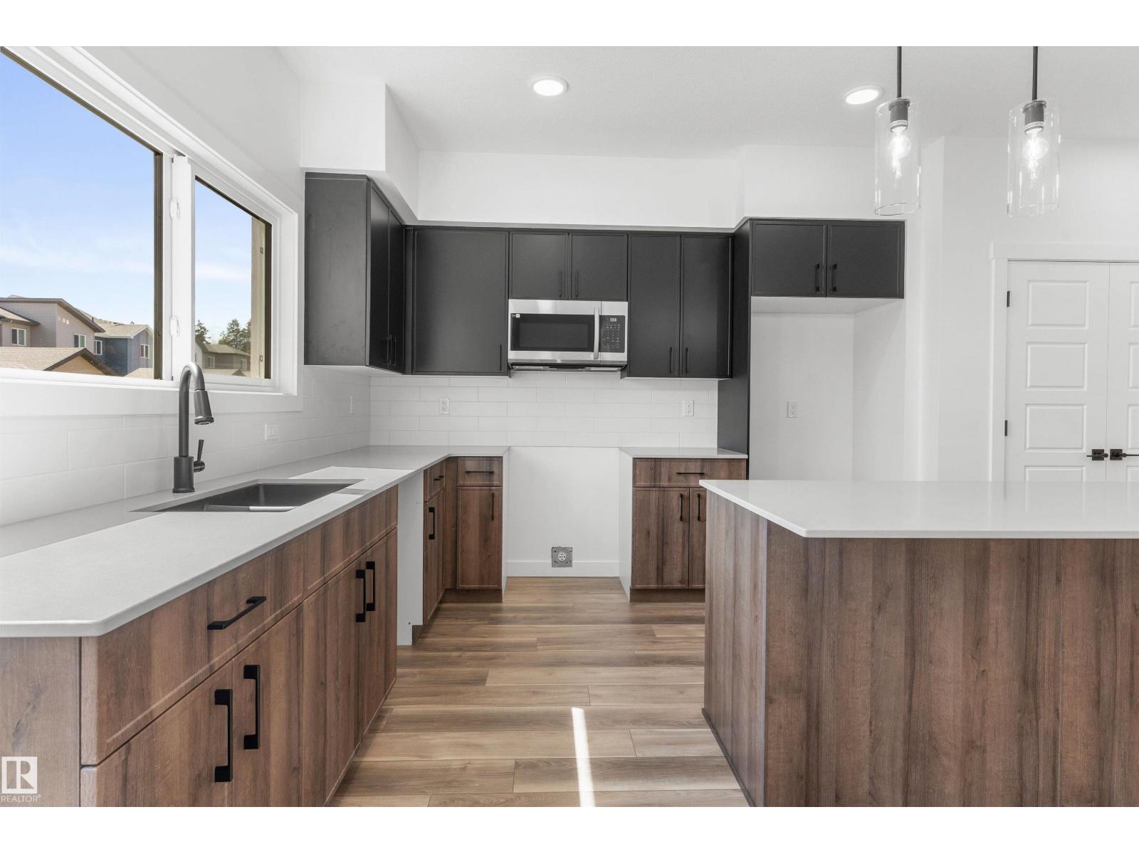 20619 43 AV NW - 12