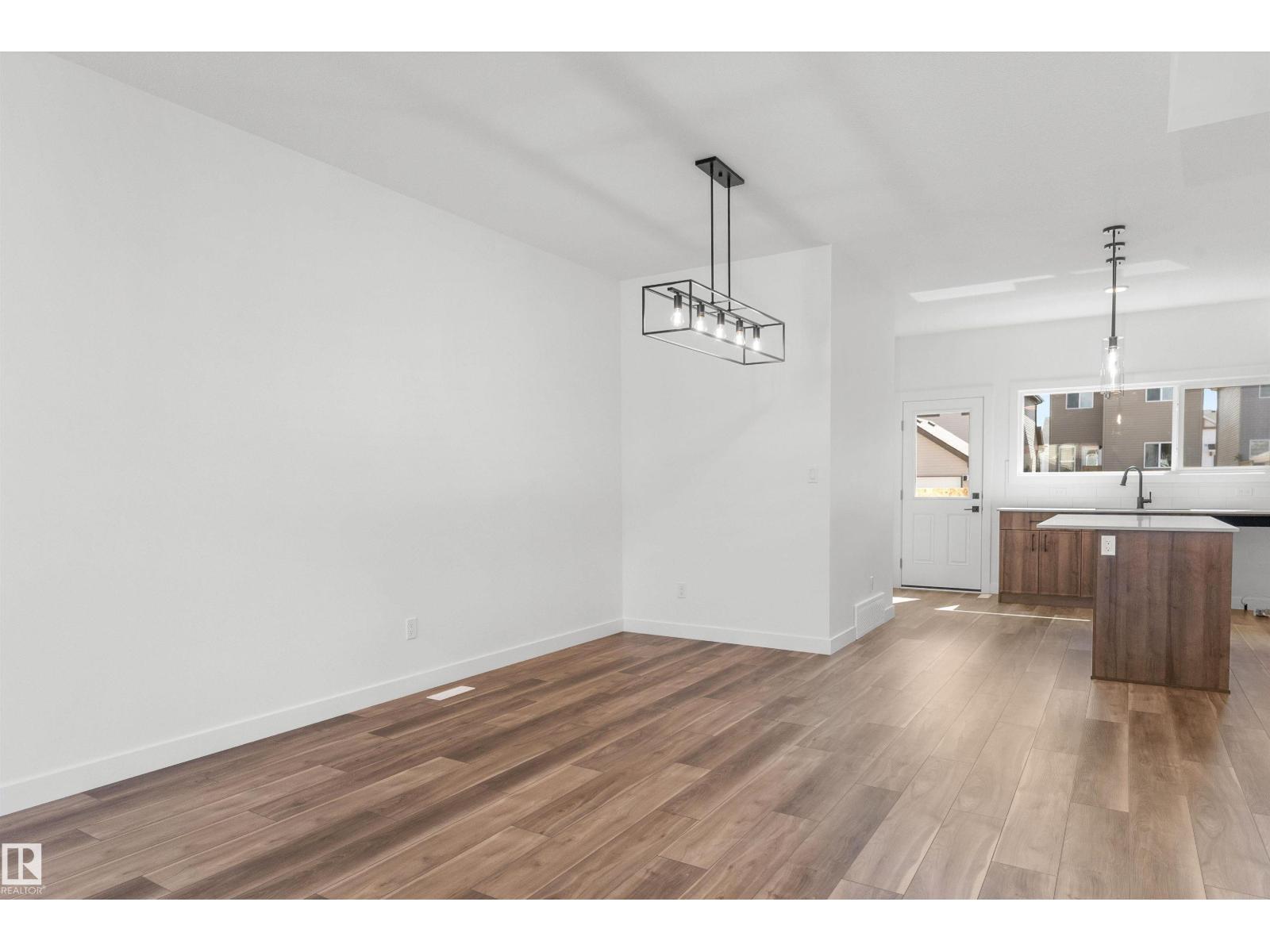 20619 43 AV NW - 8