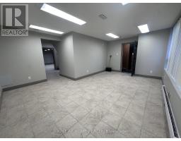4 - 1228 Gorham Street, Newmarket, ON L3Y8Z1 Photo 9