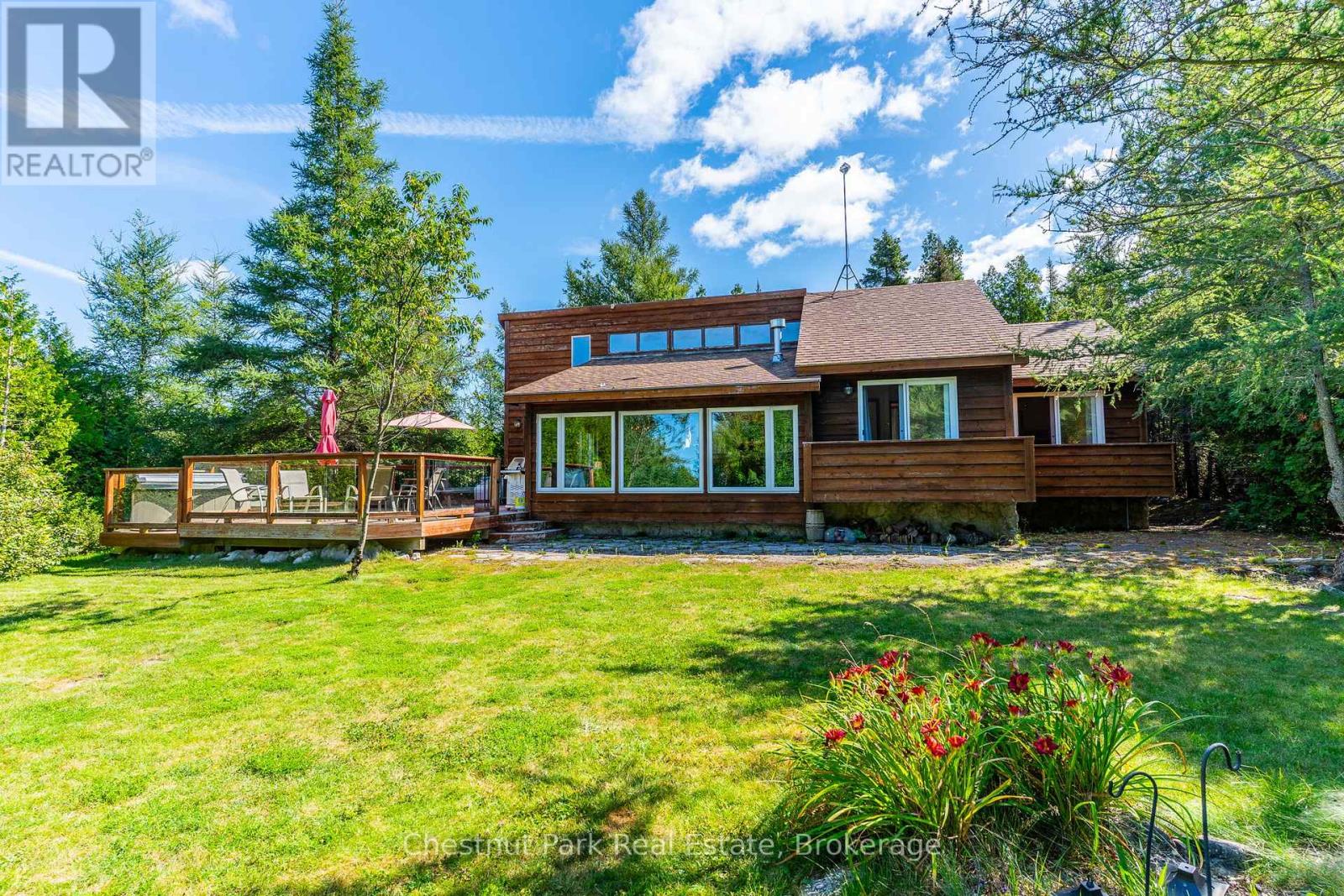 139 HURON DRIVE - 3