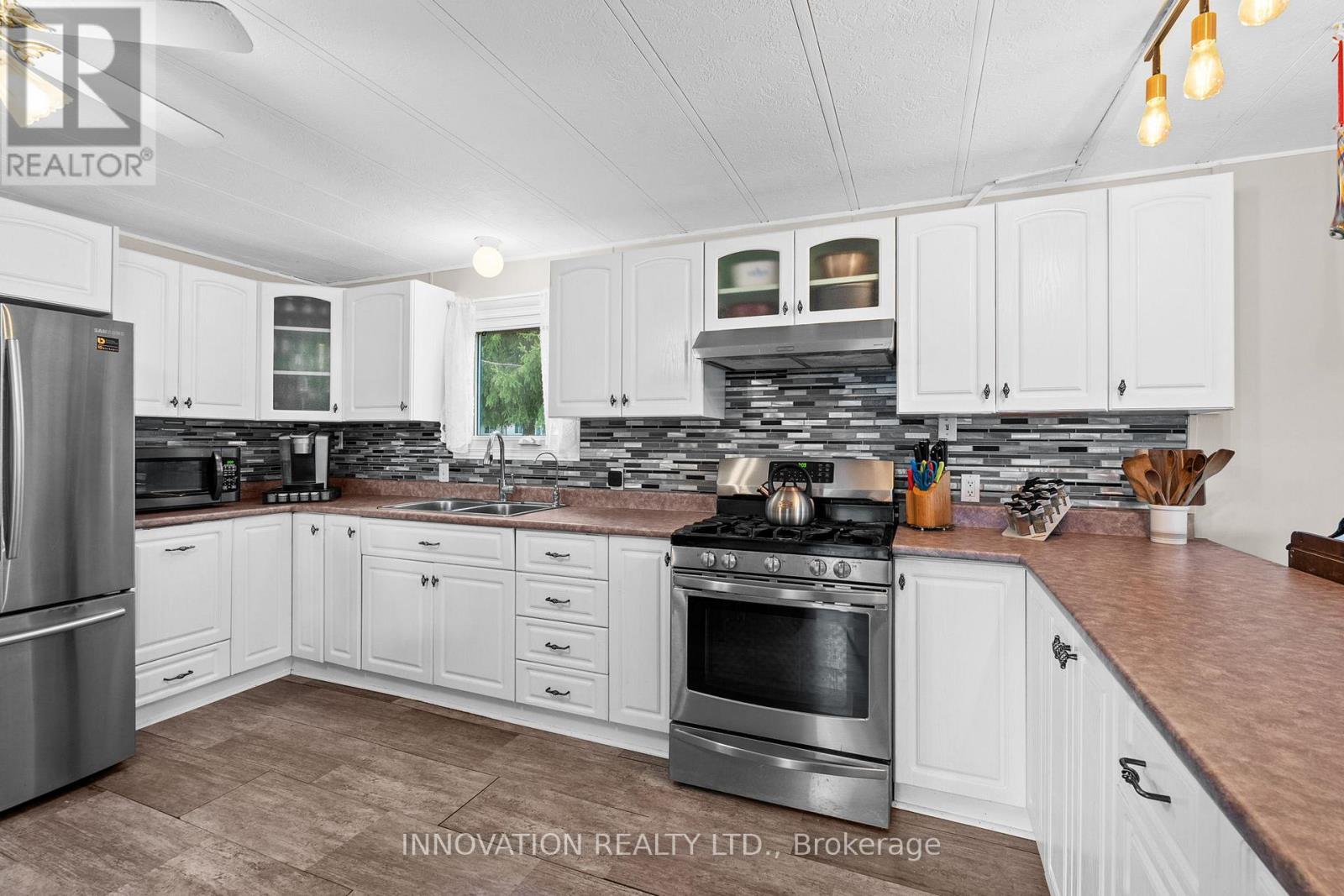 21 EVERGREEN LANE