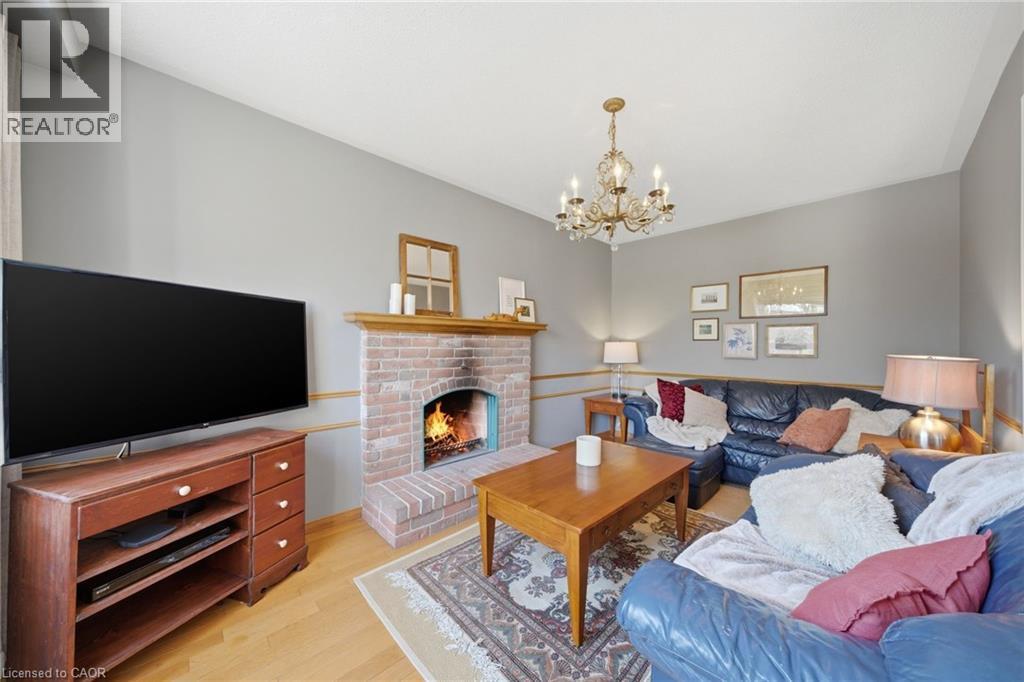18 NORTHFOREST Trail, Kitchener, Ontario, N2N2Y7 — Photo 16