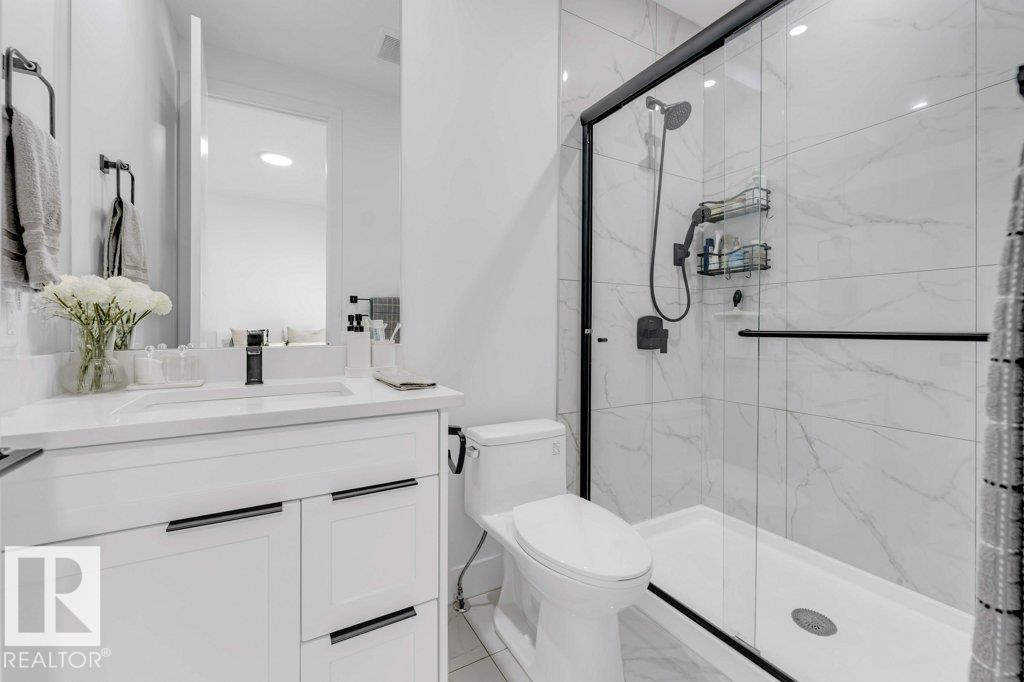 424 33 AV NW, Edmonton