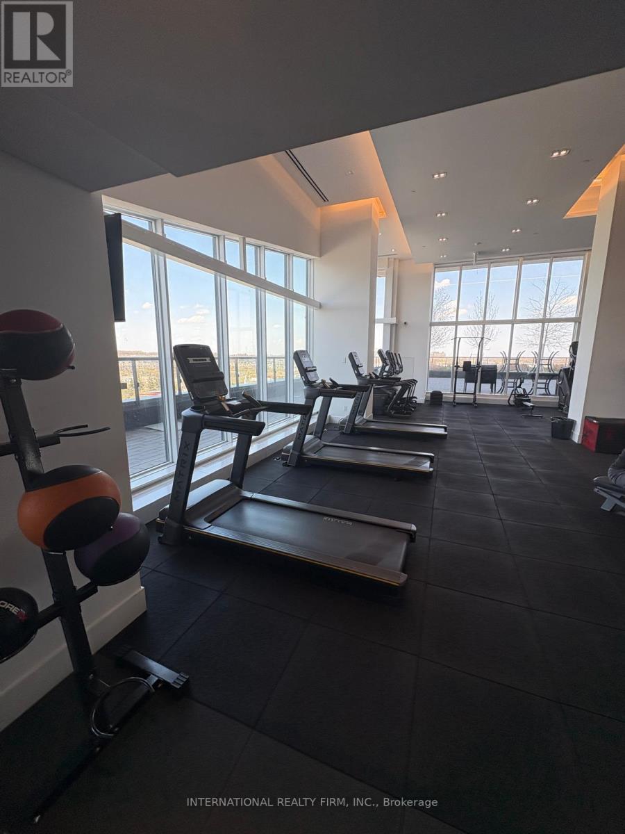 #916 2489 TAUNTON ROAD - 13