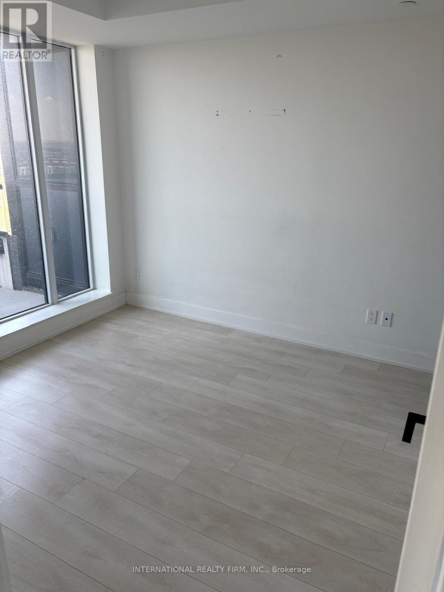 #916 2489 TAUNTON ROAD - 6
