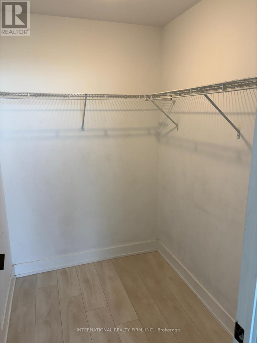 #916 2489 TAUNTON ROAD - 9
