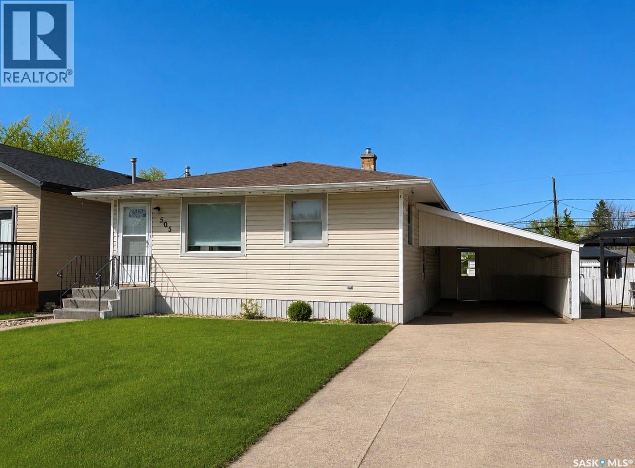 505 3rd AVENUE E - 1