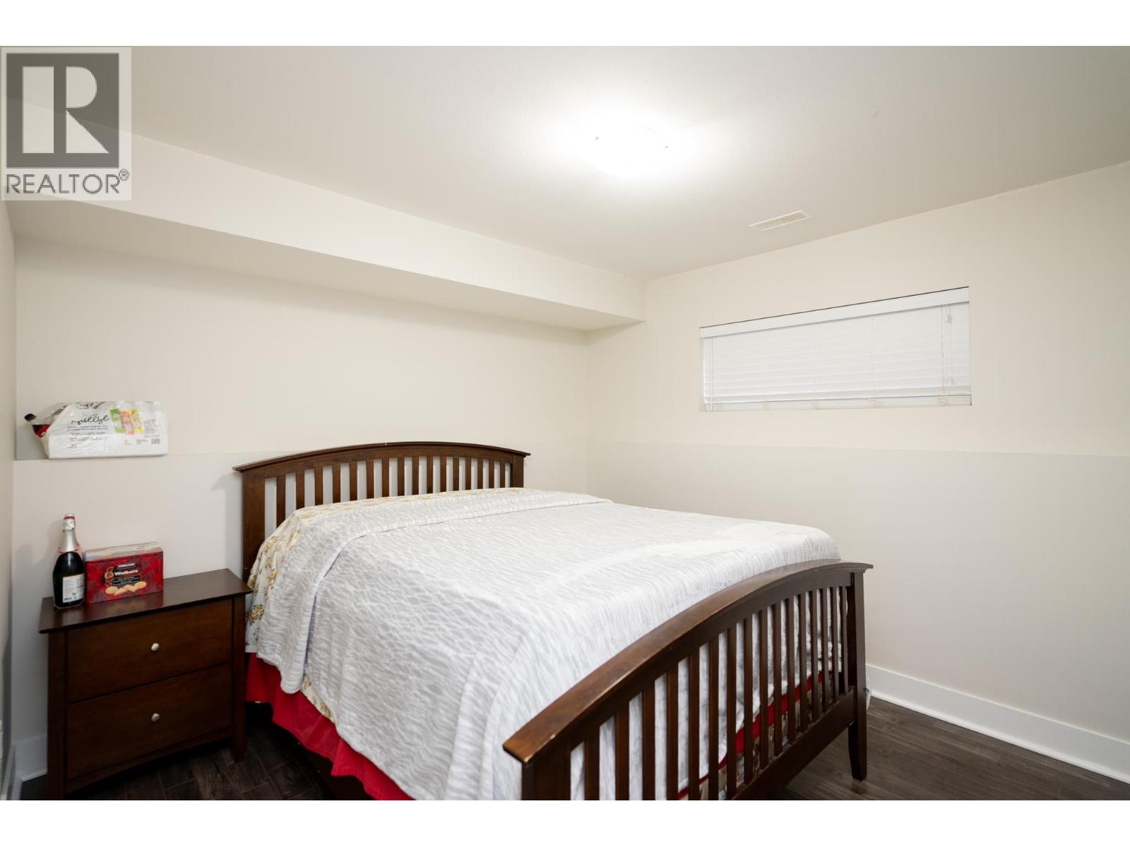 3938 AREND DRIVE - 24