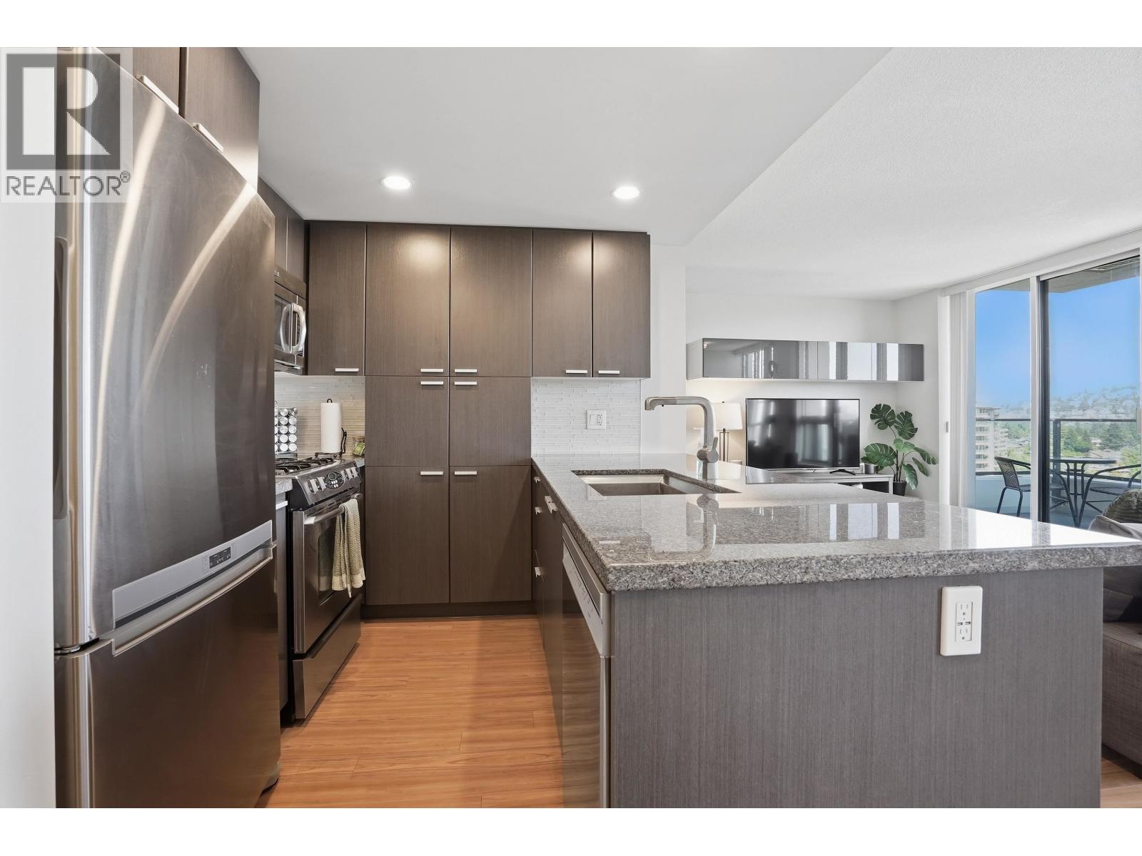 2605 2232 DOUGLAS ROAD