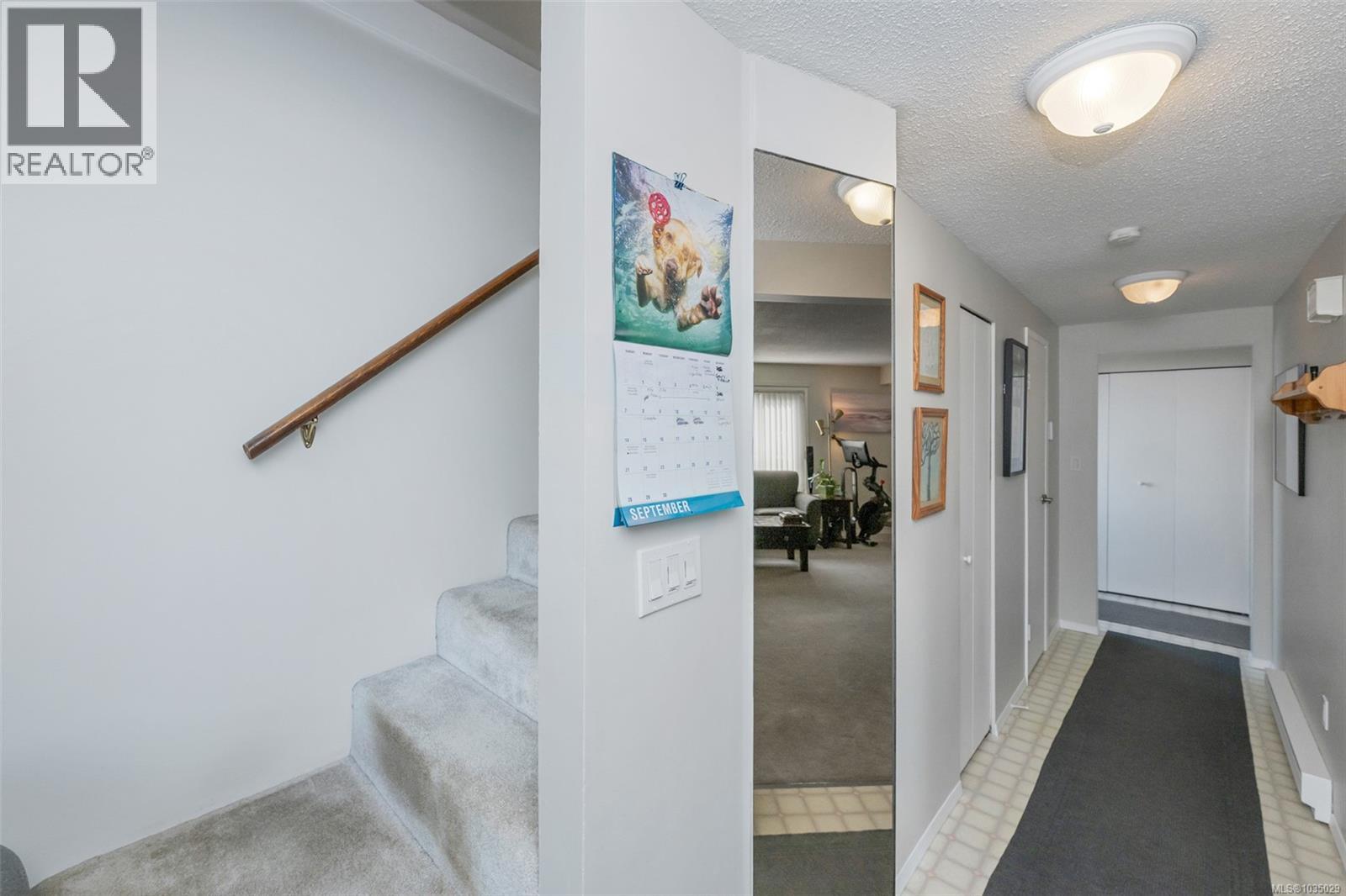 920 Agnes St - 38