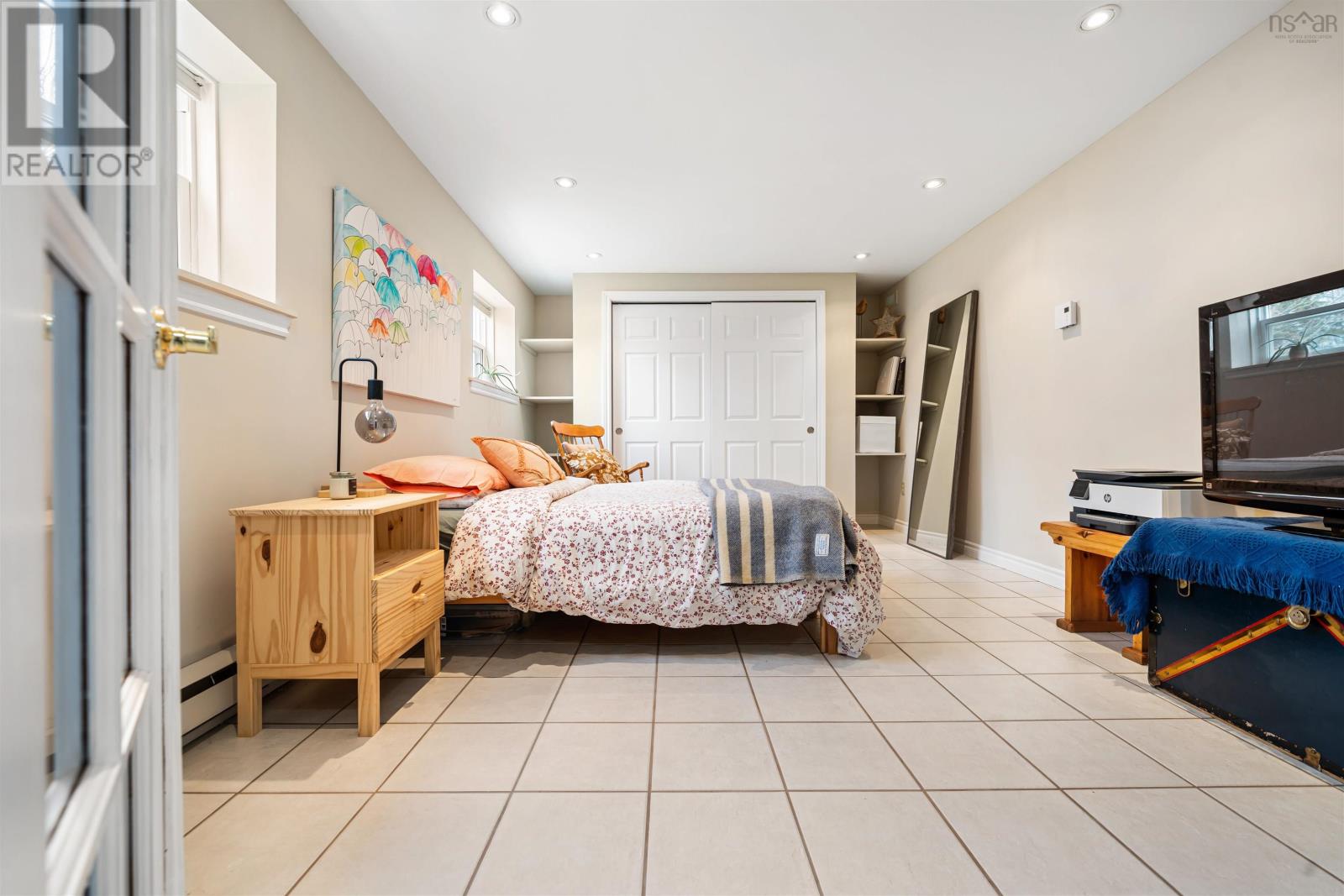 11 St. Andrews Court - 39