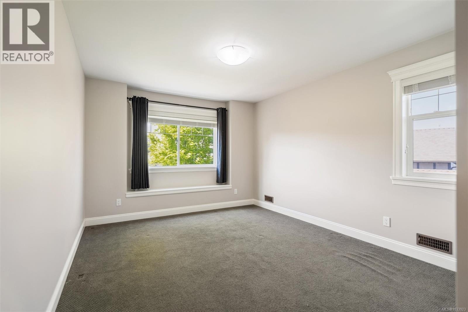 1305 Rockhampton Close - 32