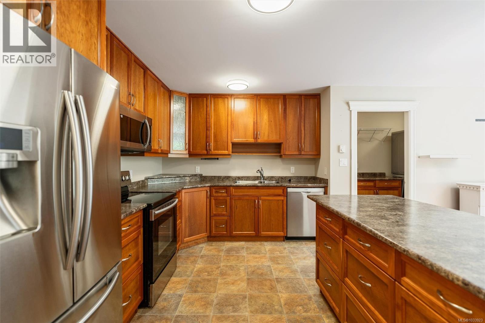  1305 Rockhampton Close, Langford