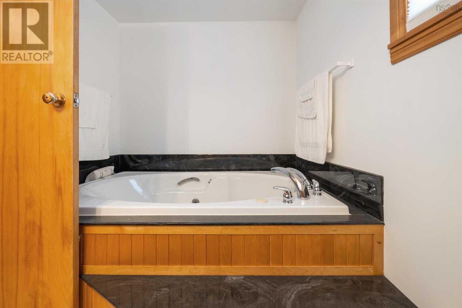 Property 26 of 42 of 357 O Maclean Road
