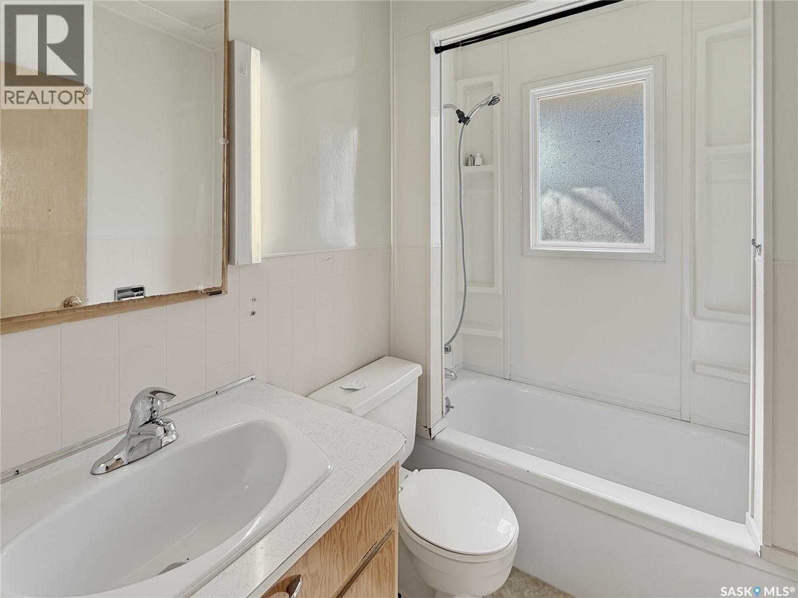 316 Dennis STREET — photo 13