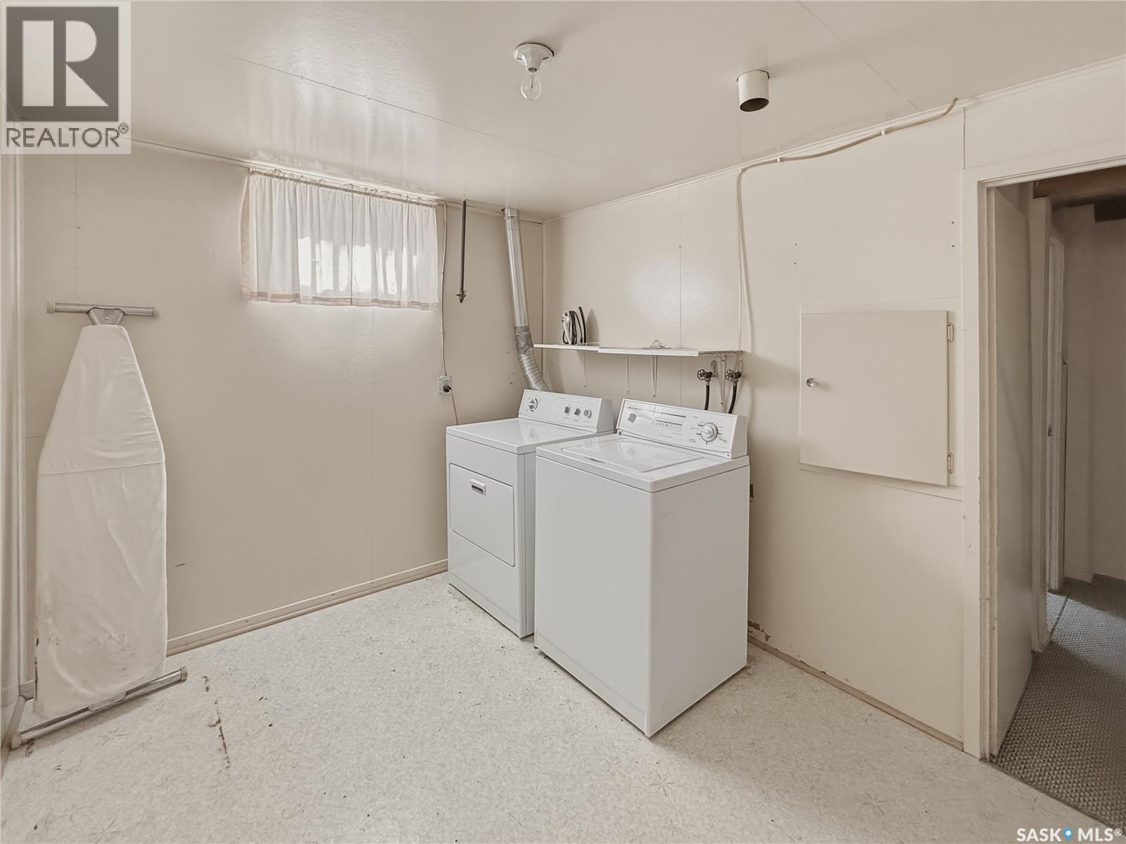 316 Dennis STREET — photo 20
