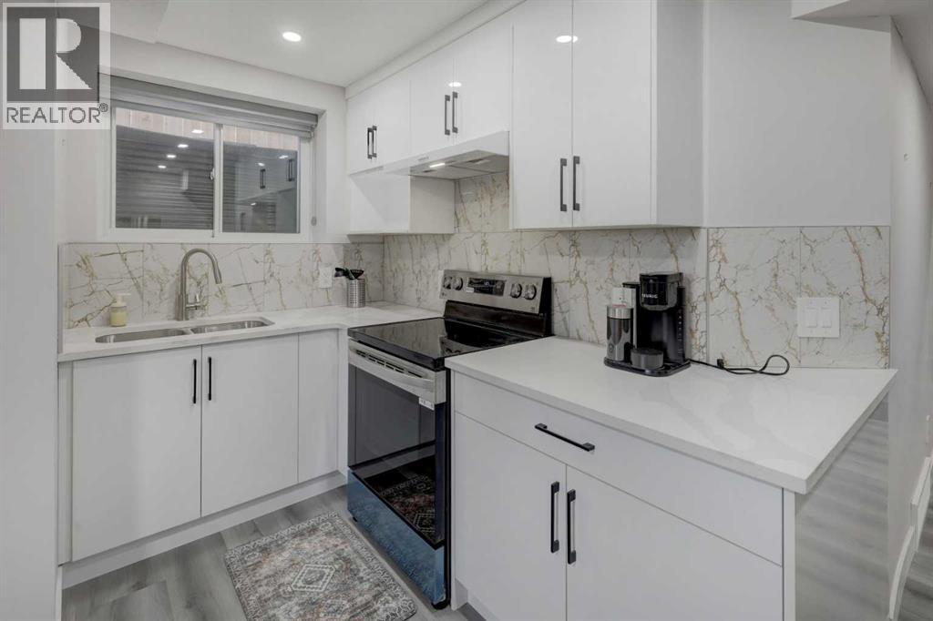 17 Royal Birch Way NW - 21