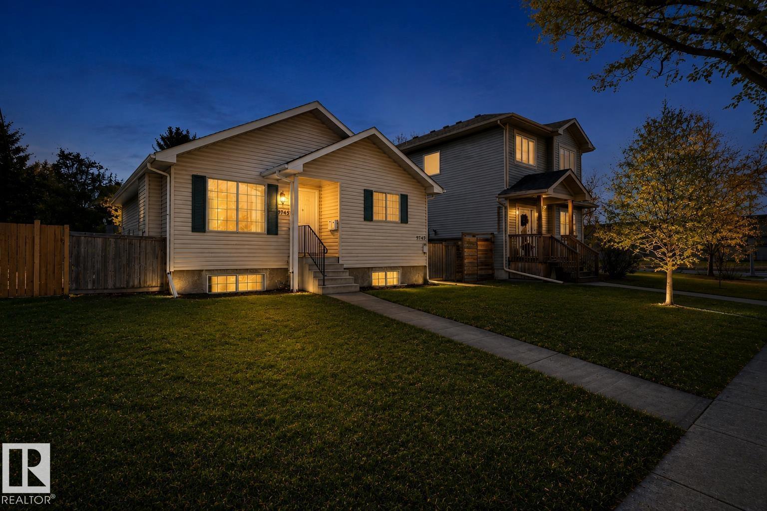 9745 71 AV NW, Edmonton