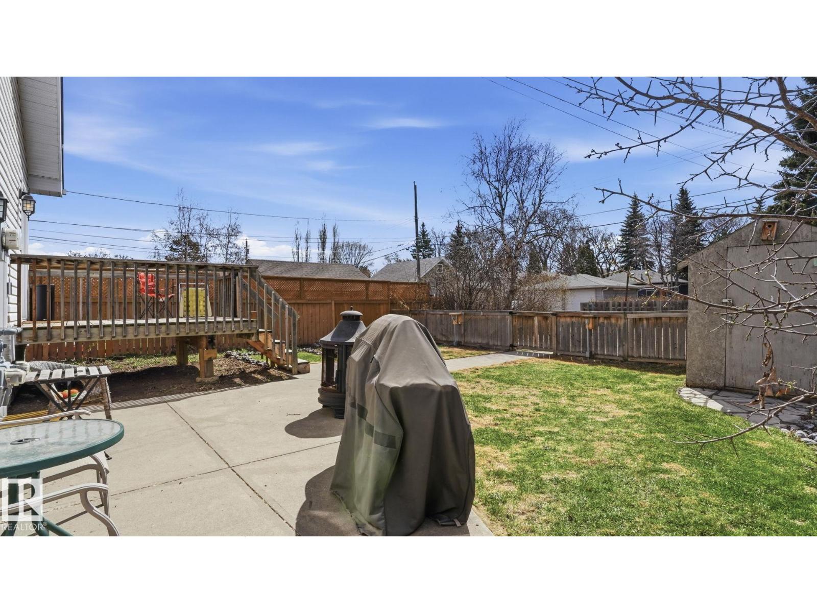 9745 71 AV NW, Edmonton