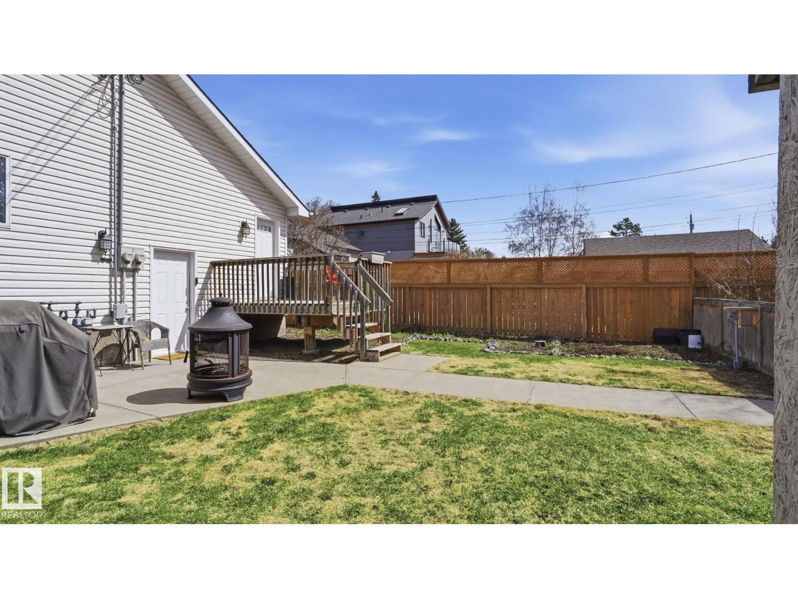 9745 71 AV NW, Edmonton