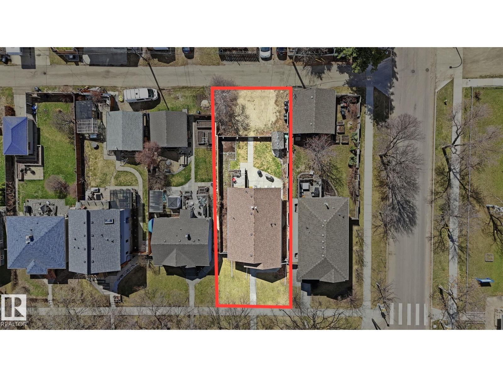 9745 71 AV NW, Edmonton