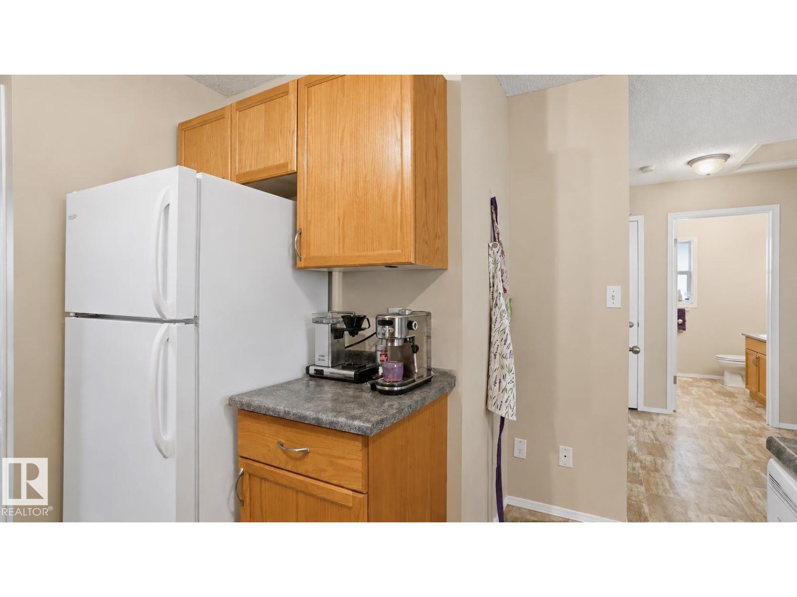 9745 71 AV NW, Edmonton