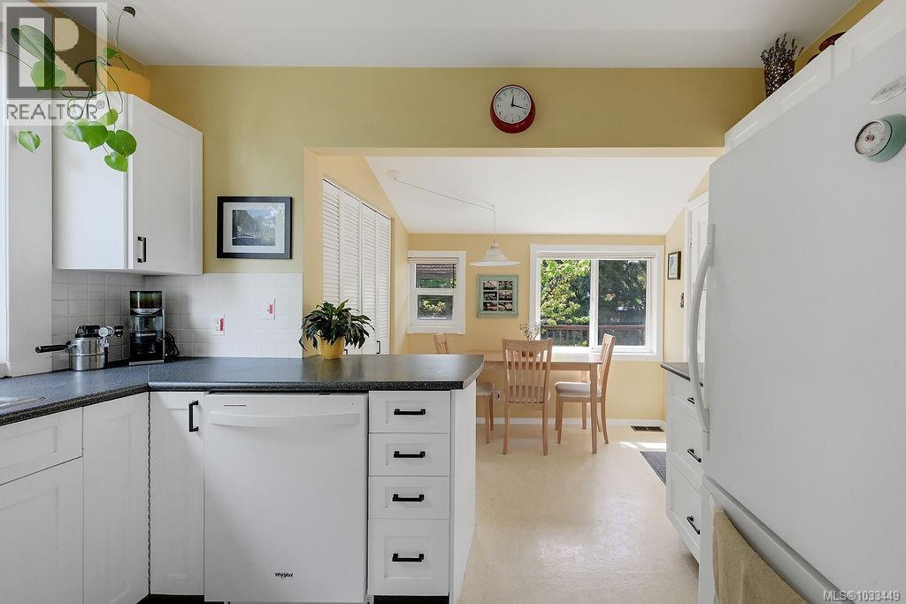 1877 San Pedro Ave - 30