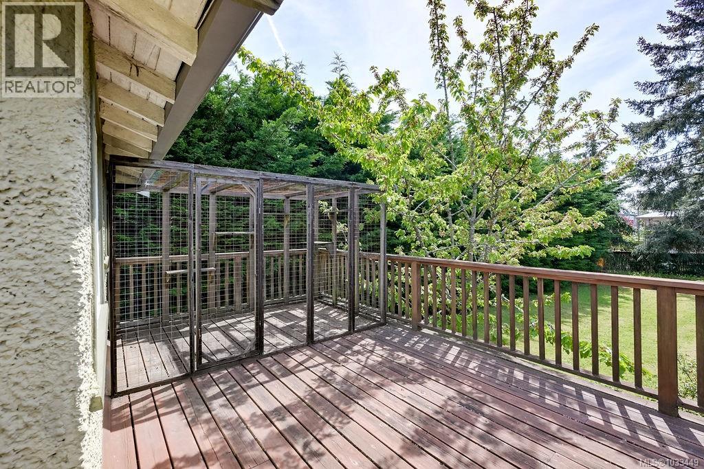 1877 San Pedro Ave - 39