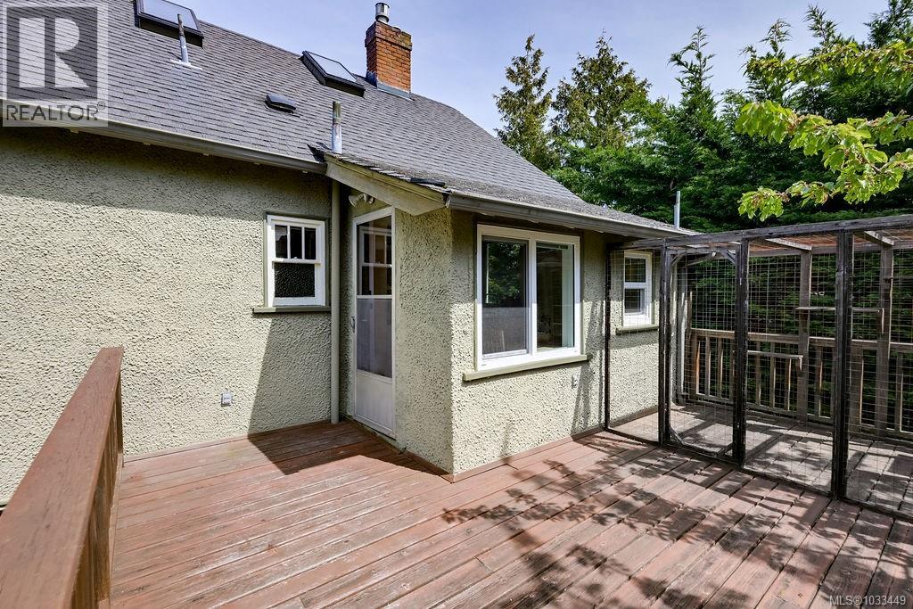 1877 San Pedro Ave - 40