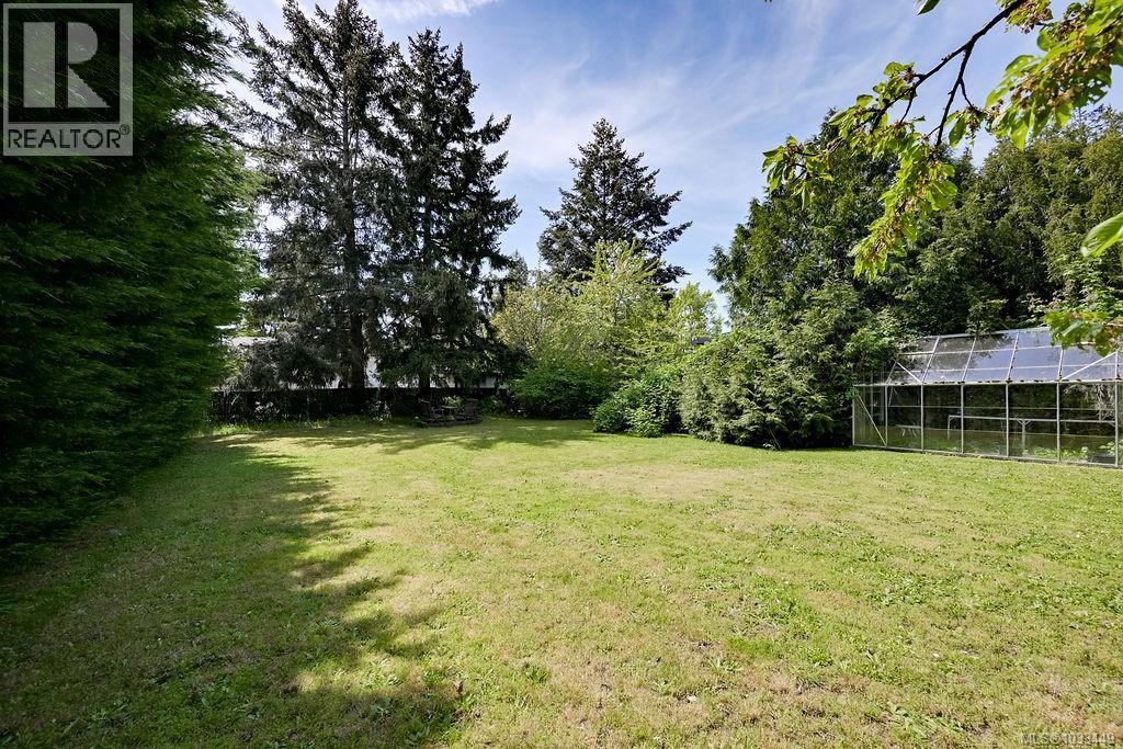  1877 San Pedro Avenue, Saanich