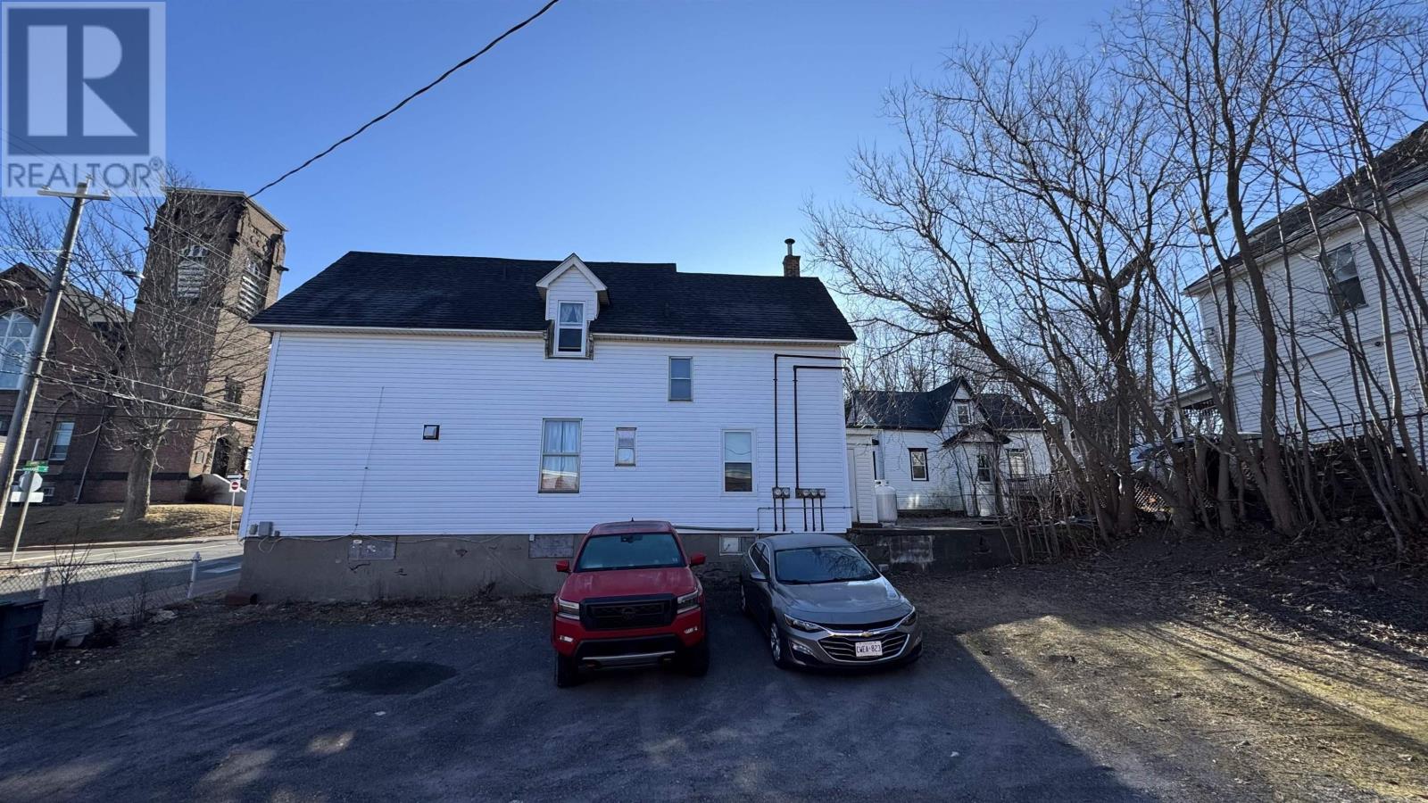 203 MacLean Street - 4
