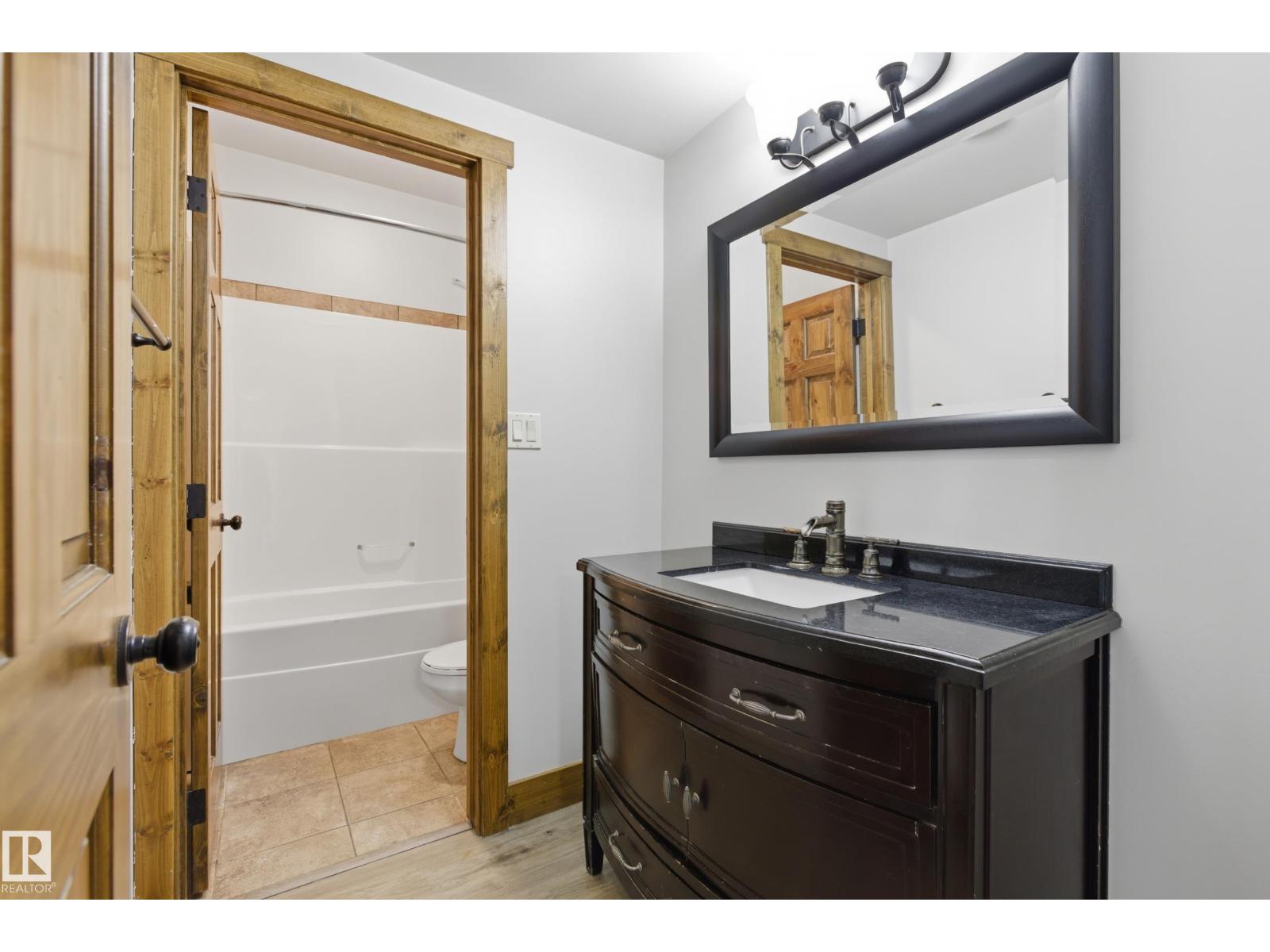 502 GRAYBRIAR GR, Stony Plain