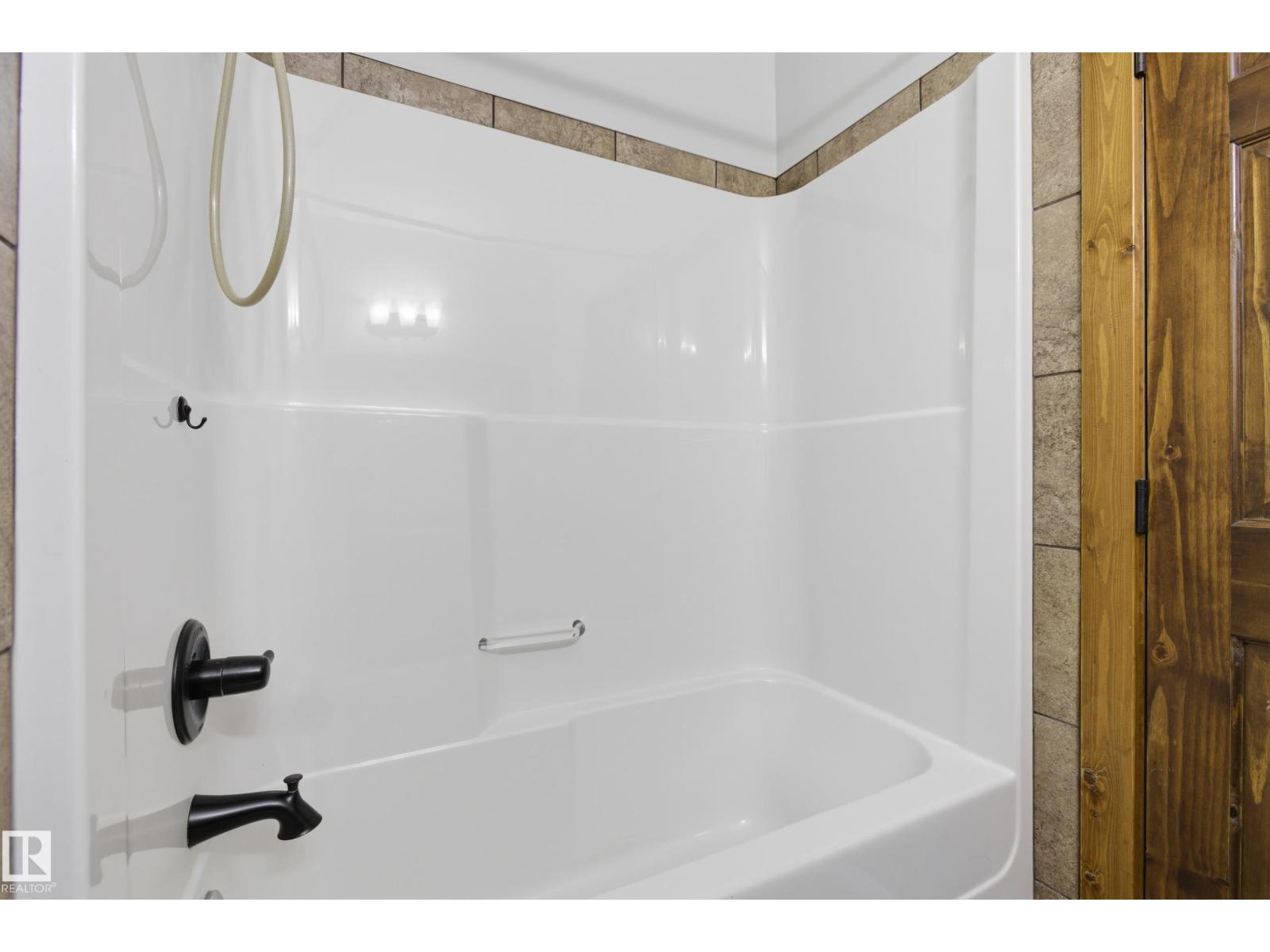 502 GRAYBRIAR GR, Stony Plain