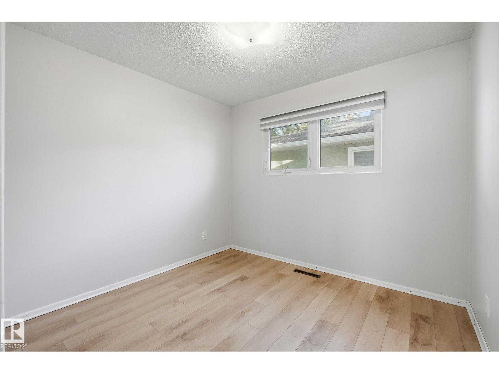 12107 53 ST NW - 19