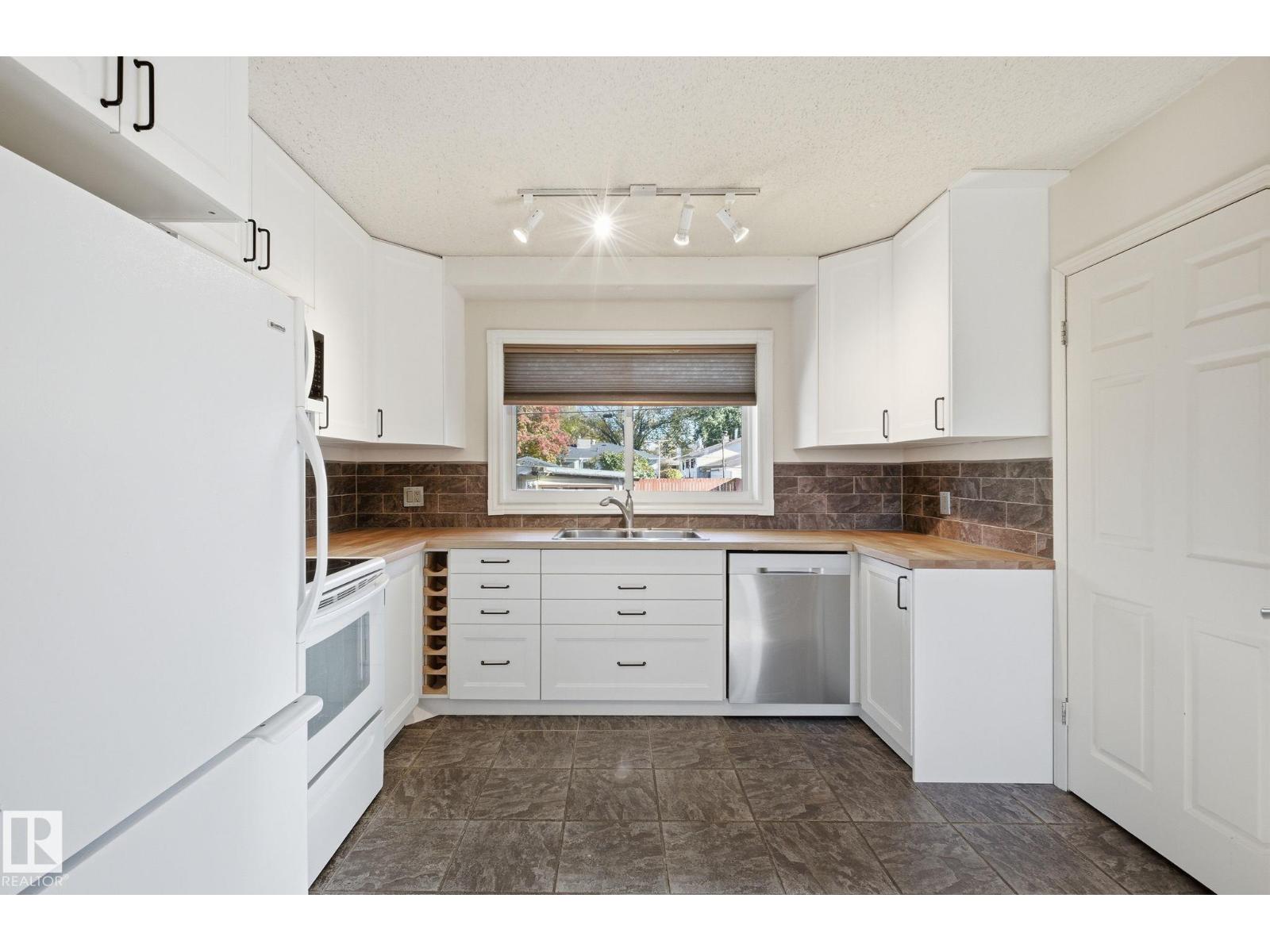 12107 53 ST NW - 13