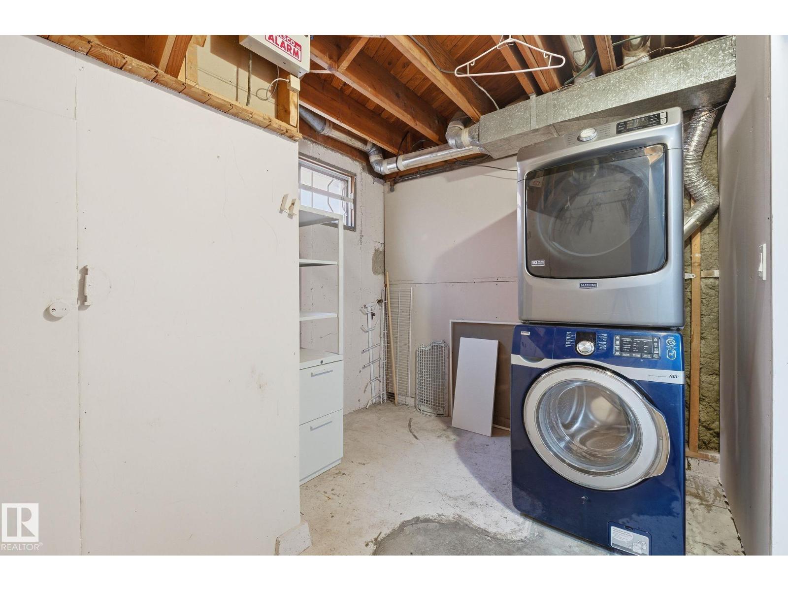 12107 53 ST NW - 32