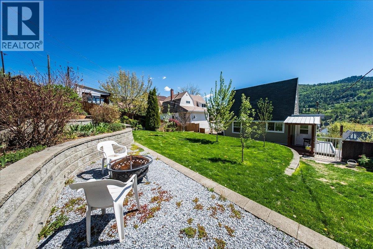 725 SHAKESPEARE Street - 32