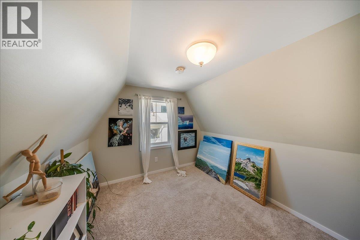 725 SHAKESPEARE Street - 17
