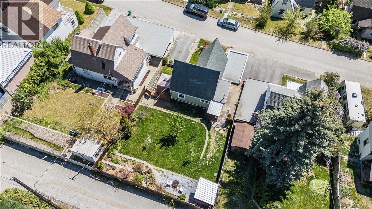 725 SHAKESPEARE Street - 44